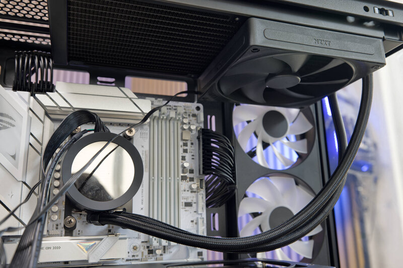 NZXT S5 RGB AIO Water Cooling Collision