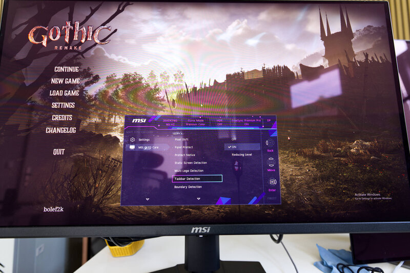 MSI MAG 321UPDE OSD OLED Care