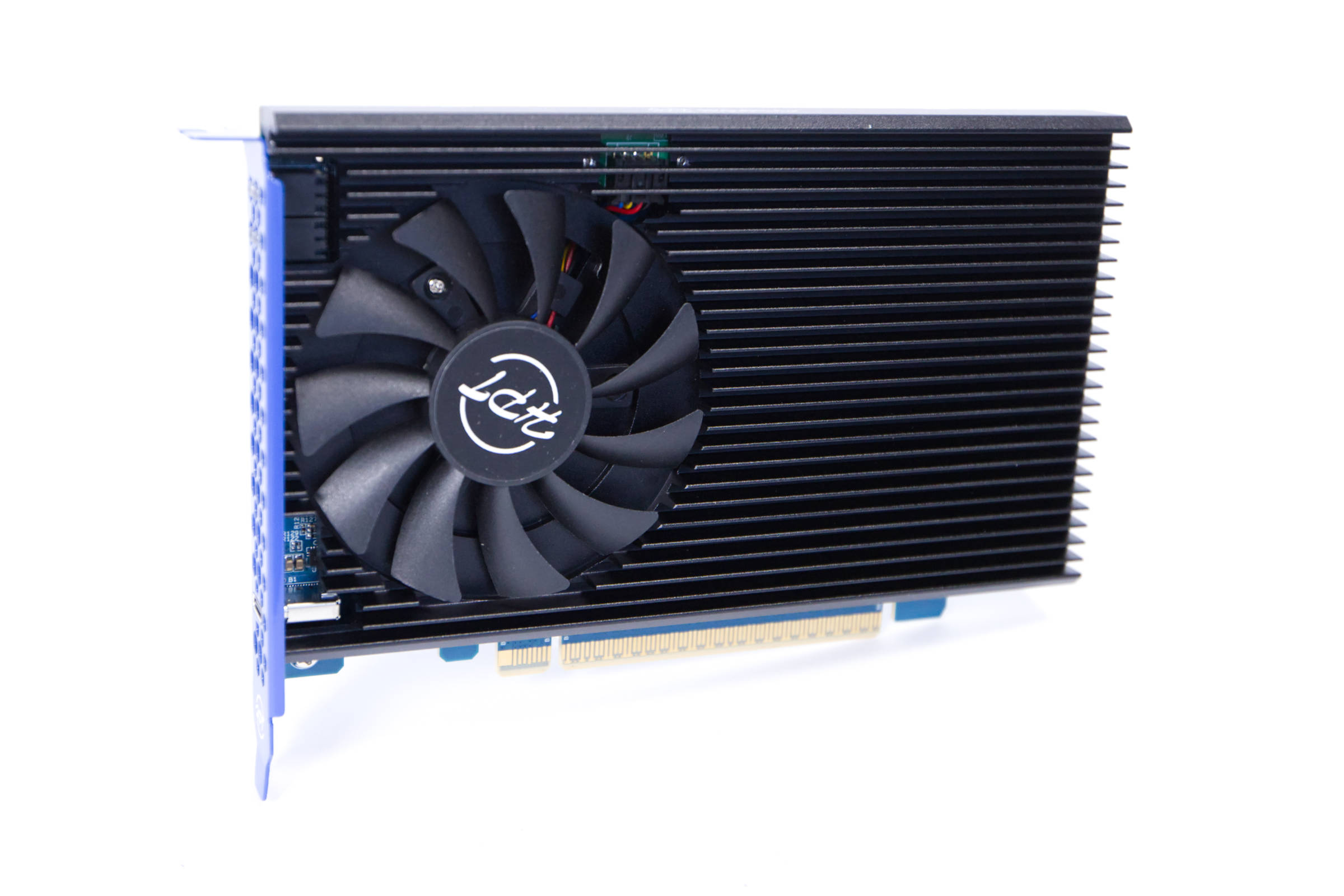 HighPoint Rocket 1604L review: PCIe 5.0 NVMe AIC with 56 GB/s speed without motherboard restrictions