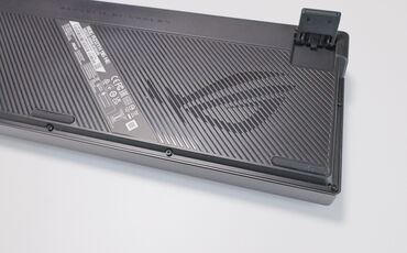 ASUS ROG Azoth 96 HE Beine ASUS ROG Azoth 96 HE Beine