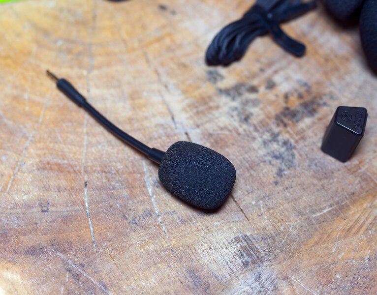 Razer BlackShark V3 Pro Mic closeup