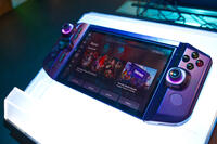 Acer Project DualPlay Mini Handheld combines Gaming and Productivity with Keyboard