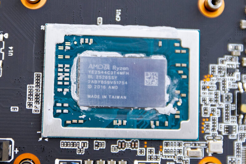 NiPoGi Pinova P1 Ryzen Embedded R2544 NiPoGi Pinova P1 Ryzen Embedded R2544