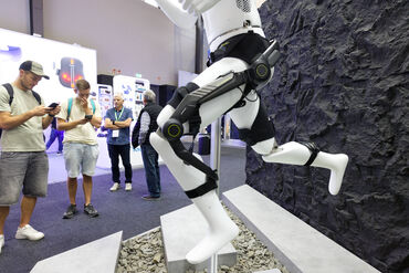 Hypershell Halo Lower-Body Exoskeleton Tested