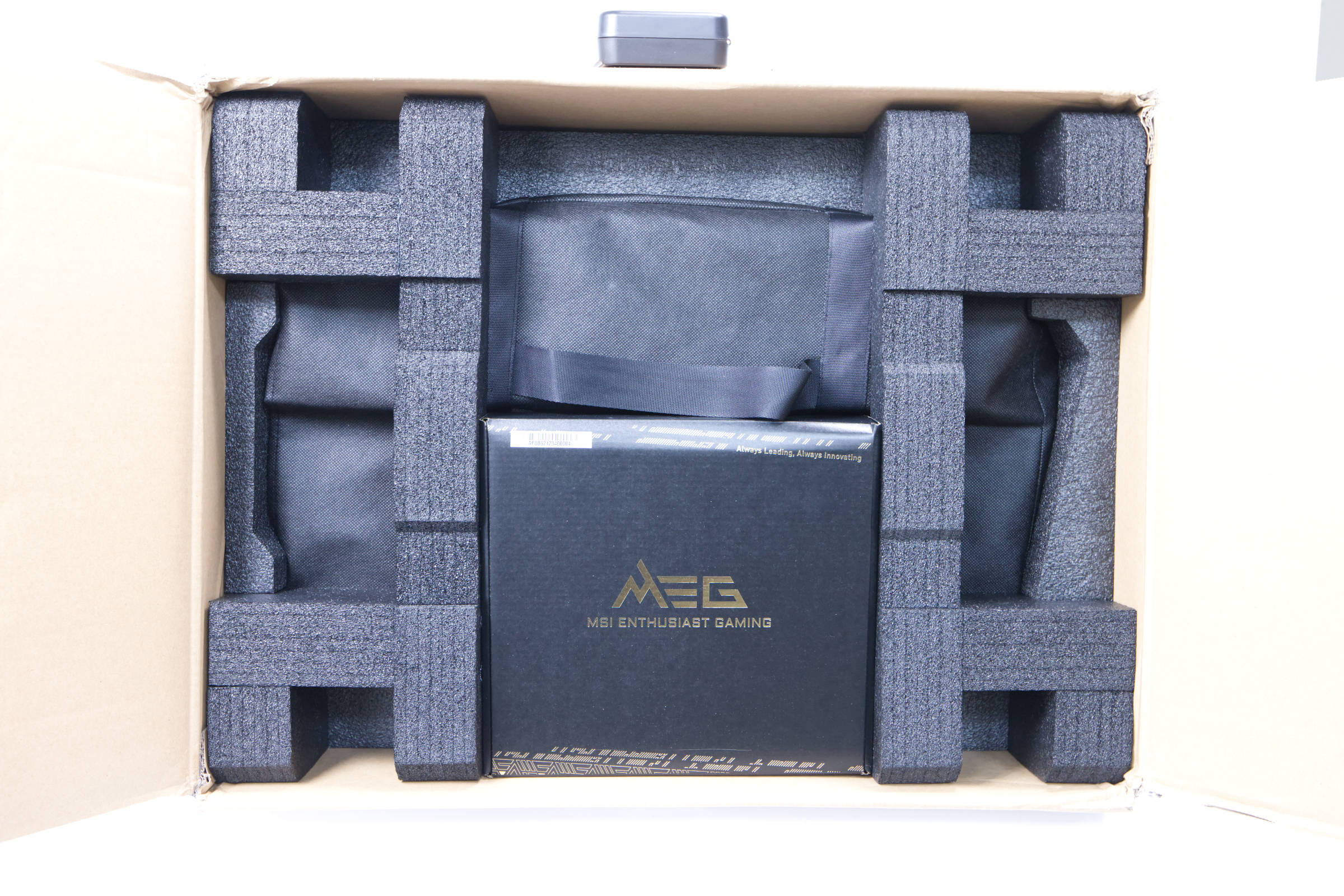 MSI MEG Vision X AI inner packaging MSI MEG Vision X AI inner packaging
