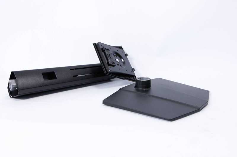MSI MAG 321UP QD OLED Fussaufbau 1