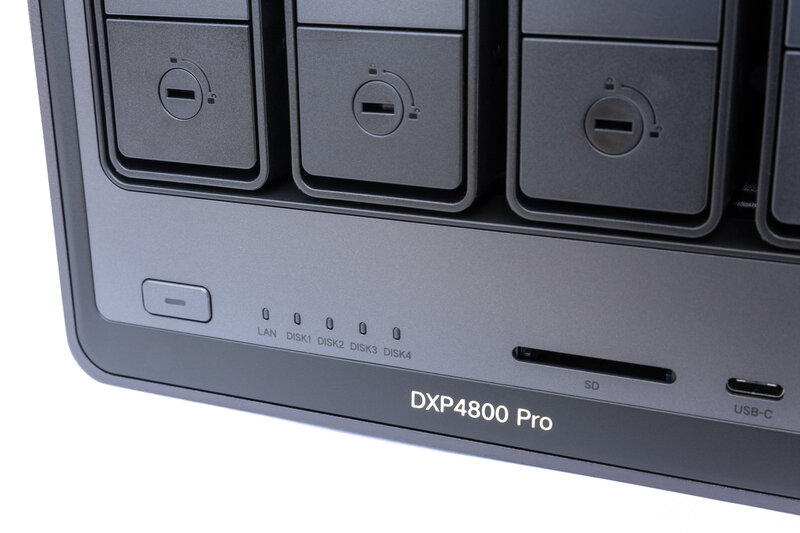 UGREEN DXP4800 Pro Status LEDs UGREEN DXP4800 Pro Status LEDs