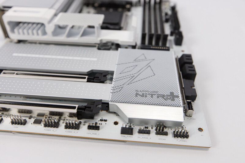 Sapphire Nitro X870EA PhantomLink Polar Chipsatzkühler