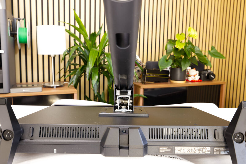 ASUS ProArt Display OLED PA27USD Stand Assembly 3 ASUS ProArt Display OLED PA27USD Stand Assembly 3