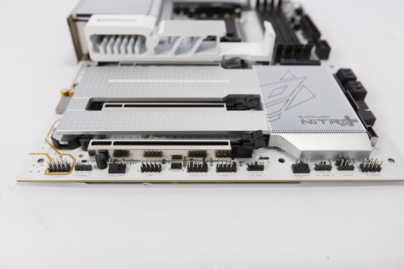 Sapphire Nitro X870EA PhantomLink Polar Headerpins unten
