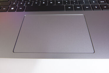 AceMagic RX16 R9 Trackpad