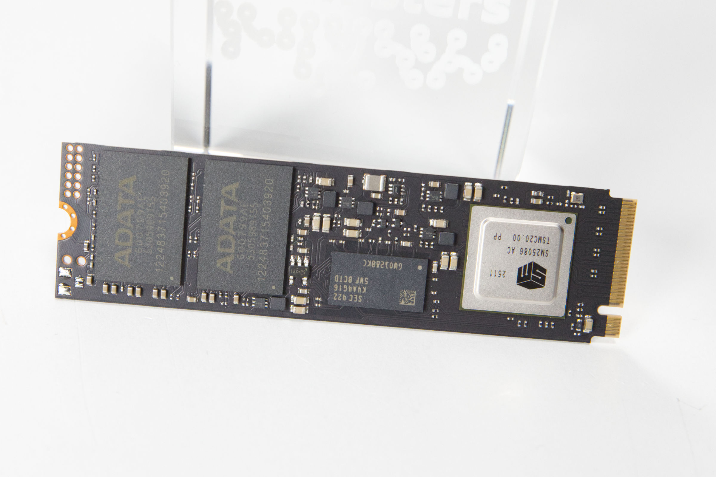 XPG MARS 980 Blade NVMe SSD Test Review  Image © PCMasters.de