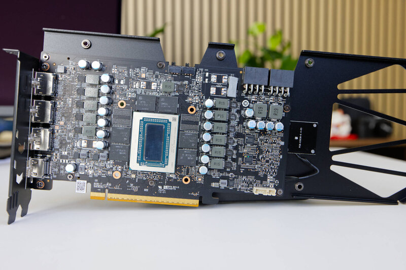 PowerColor Radeon RX 9070 Hellhound PCB PowerColor Radeon RX 9070 Hellhound PCB