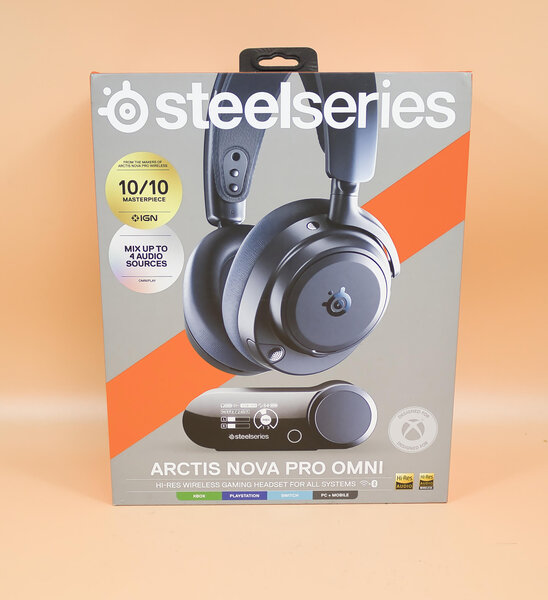 SteelSeries Arctis Nova Pro Omni Packaging Fron