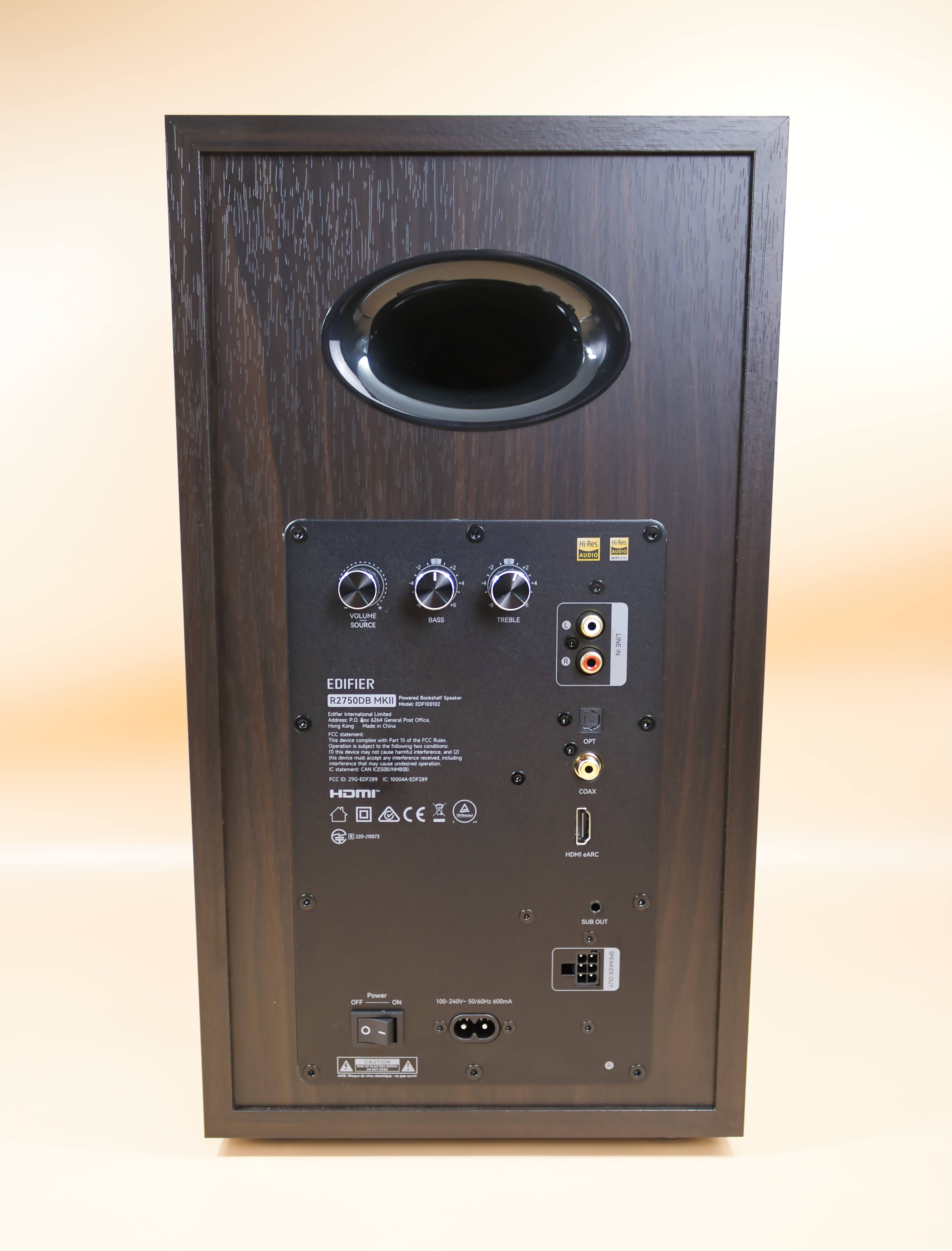 Edifier R2750DB MKII Rückseite Edifier R2750DB MKII Rückseite