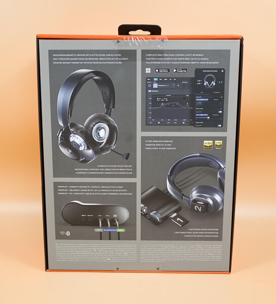 SteelSeries Arctis Nova Pro Omni rear packaging