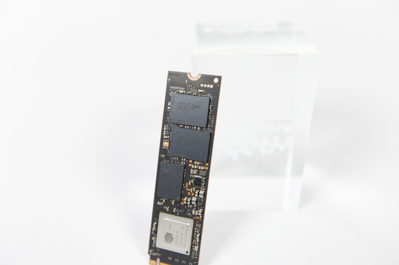 Crucial T710 Micron NAND Crucial T710 Micron NAND
