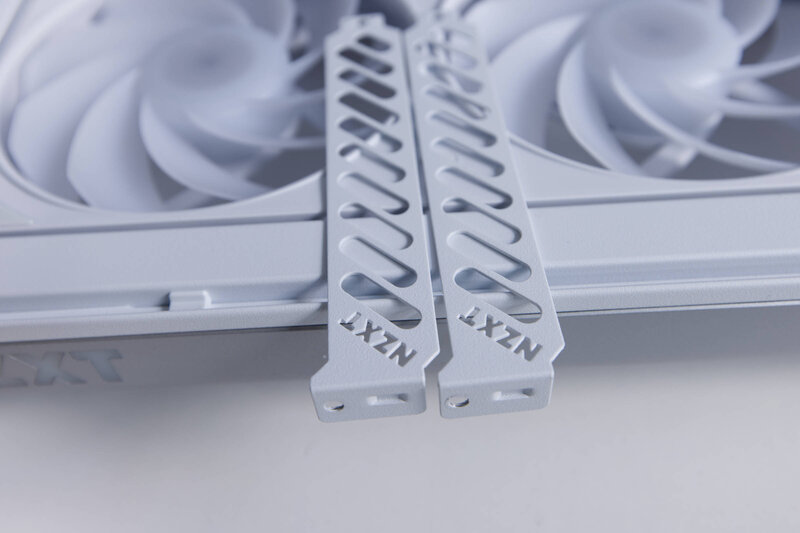NZXT H6 RGB Slotgblenden NZXT H6 RGB Slotgblenden