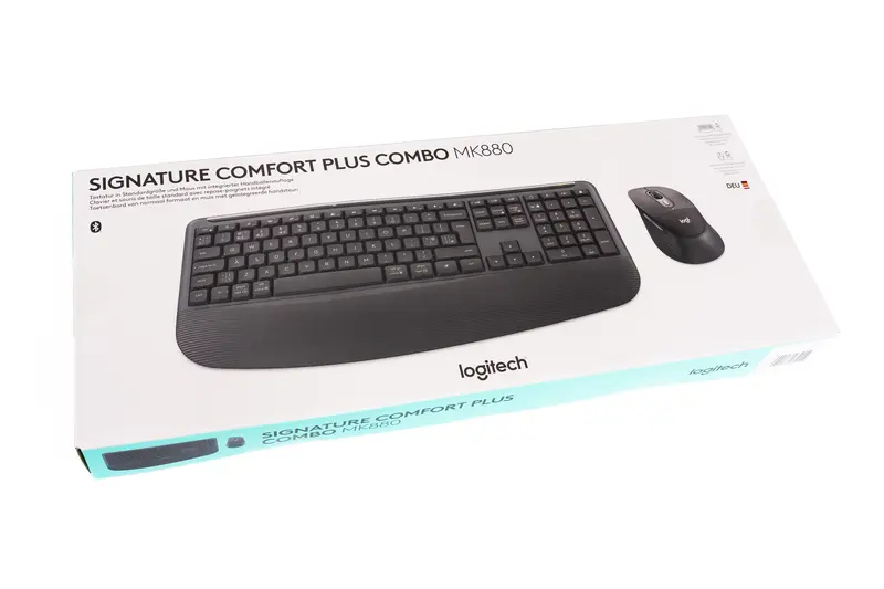 Logitech Signature Comfort Plus Combo MK880 Verpackung Vorderseite Logitech Signature Comfort Plus Combo MK880 Verpackung Vorderseite