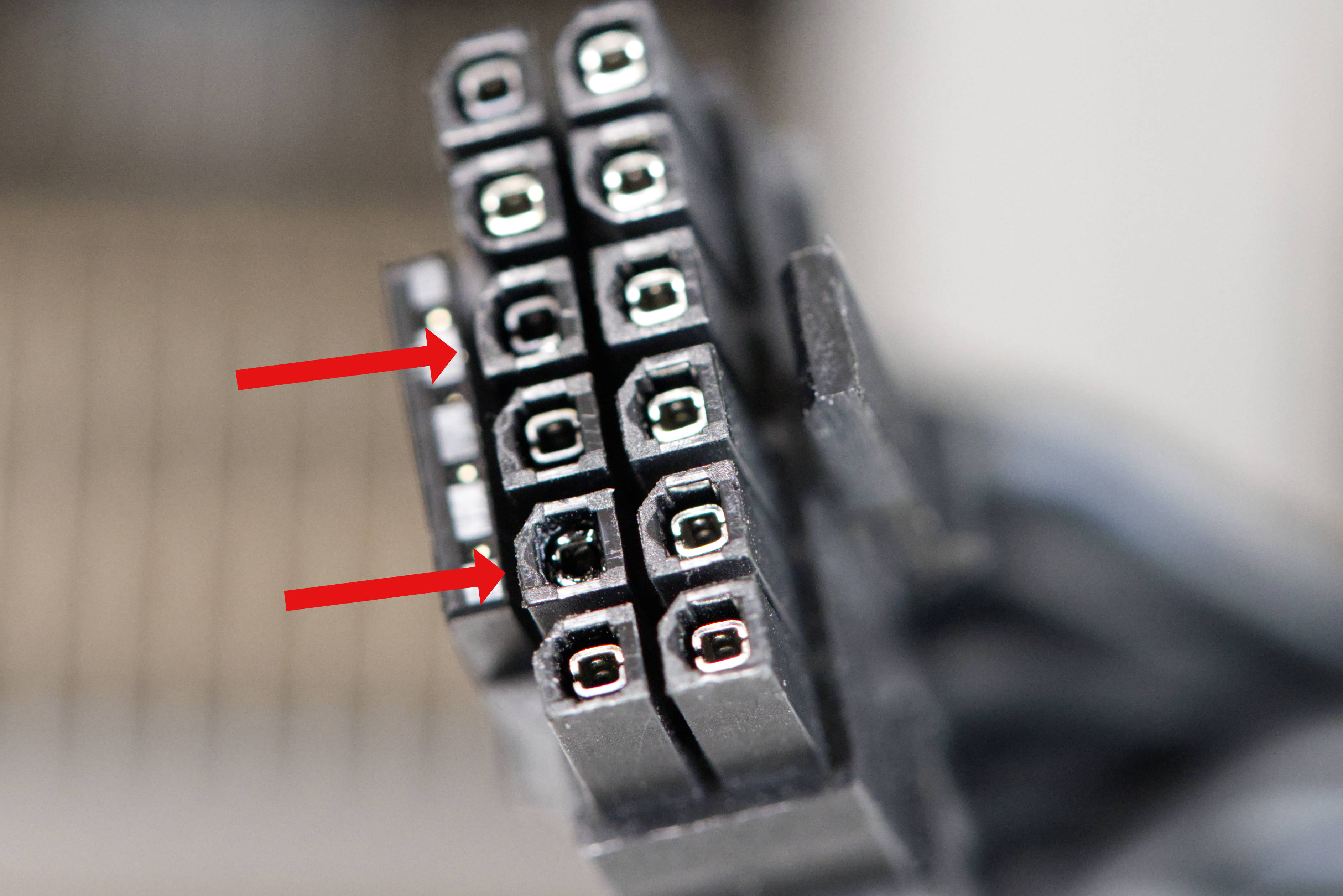 MSI GeForce RTX 5090 Gaming Trio OC Connector Pins MSI GeForce RTX 5090 Gaming Trio OC Connector Pins