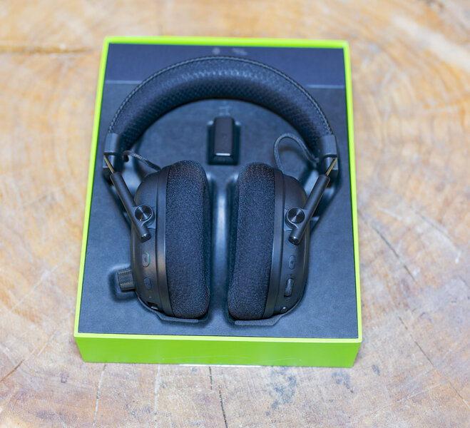 Razer BlackShark V3 Pro Unboxing 1