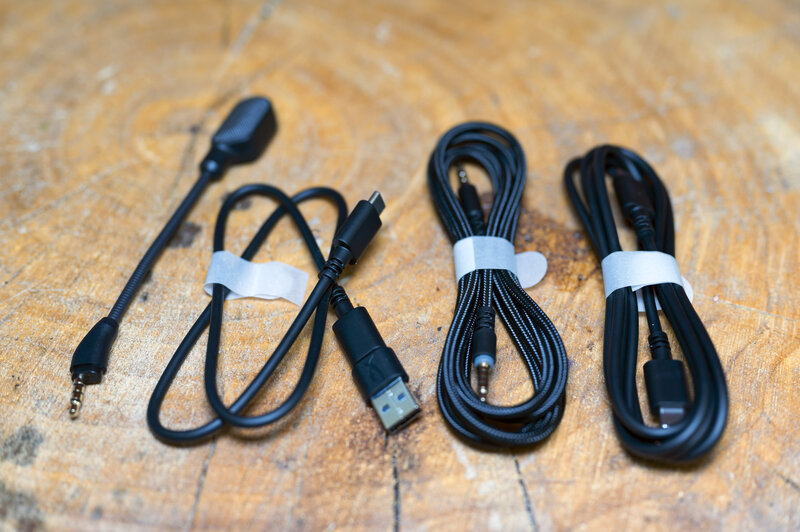 HyperX Cloud Alpha2 Wireless Packaging 4