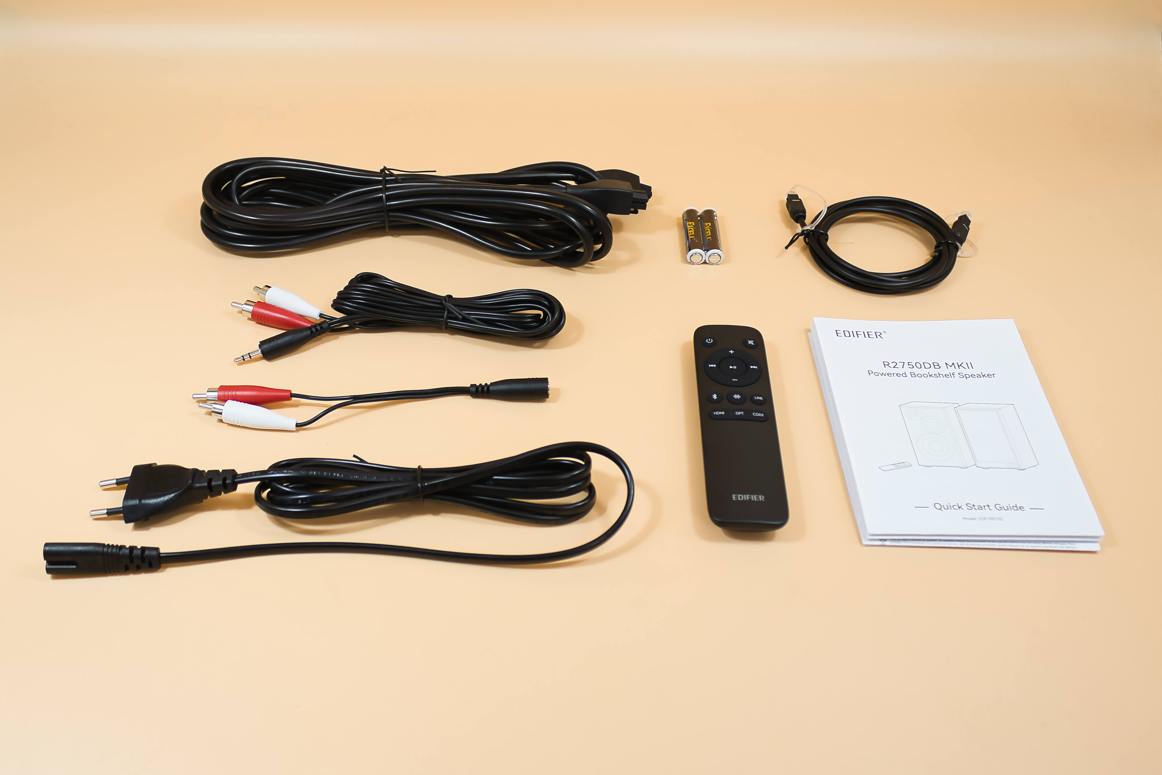 Edifier R2750DB MKII Lieferumfang Edifier R2750DB MKII Lieferumfang