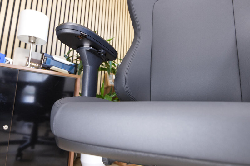 noblechairs AURA - Design AtmoShell