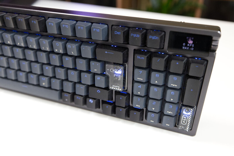 ASUS ROG Azoth 96 HE Keycaps rechts ASUS ROG Azoth 96 HE Keycaps rechts