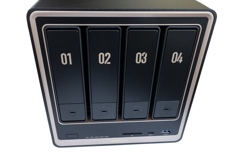 UGREEN DXP4800 GT Vorderseite UGREEN DXP4800 GT Vorderseite