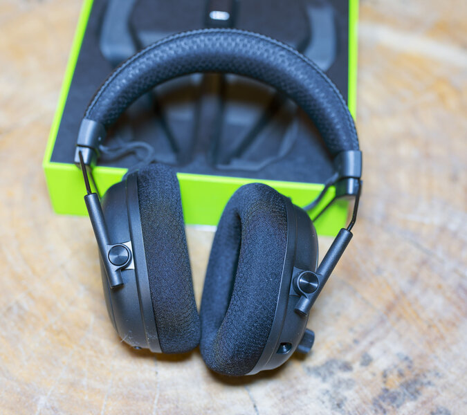 Razer BlackShark V3 Pro Design Side View