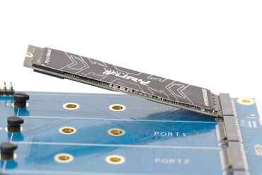 HighPoint Rocket 1604L NVMe Montage HighPoint Rocket 1604L NVMe Montage