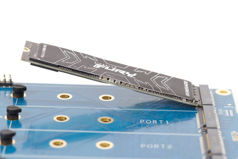 HighPoint Rocket 1604L NVMe Montage HighPoint Rocket 1604L NVMe Montage