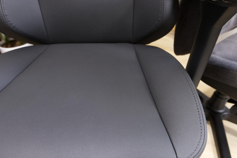 noblechairs AURA - Sitzfläche AtmoShell