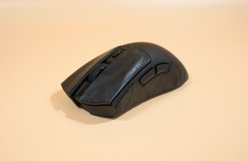 GENESIS ZIRCON 880 PRO mit Grip Pads