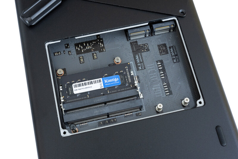 UGREEN DXP4800 GT verfügbare Steckplätze für RAM und NVMe UGREEN DXP4800 GT verfügbare Steckplätze für RAM und NVMe