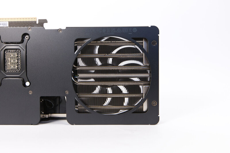 PNY GeForce RTX 5080 SLIM OC Cooler PNY GeForce RTX 5080 SLIM OC Cooler
