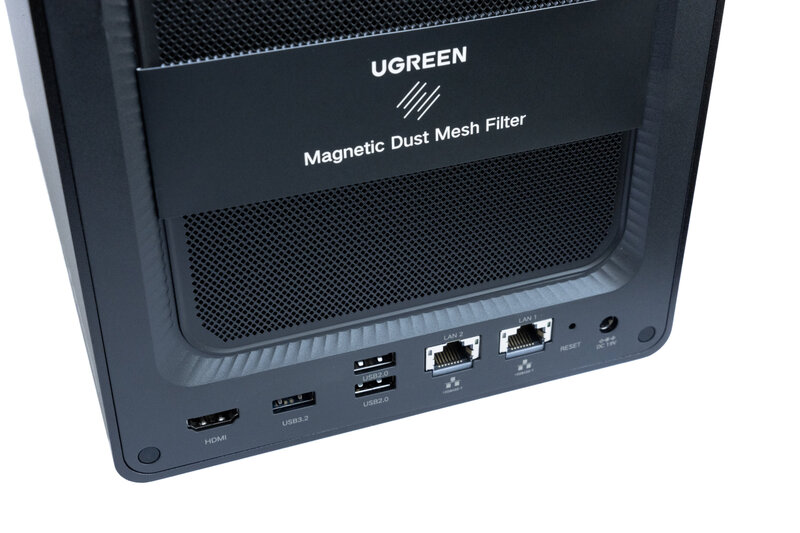 UGREEN DXP4800 GT Ports auf der Rückseite UGREEN DXP4800 GT Ports auf der Rückseite